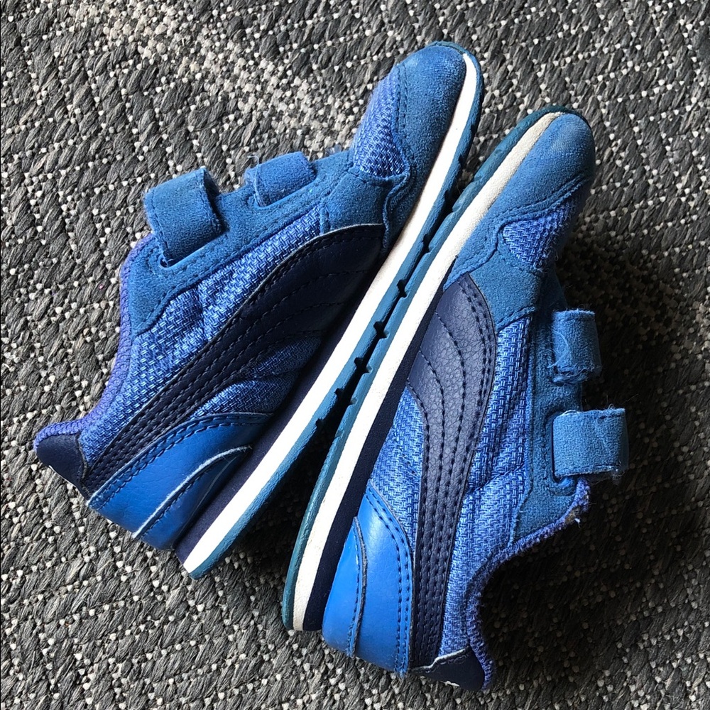 Puma Kids Blue Velcro Strap Sneakers - Picture 7 of 9